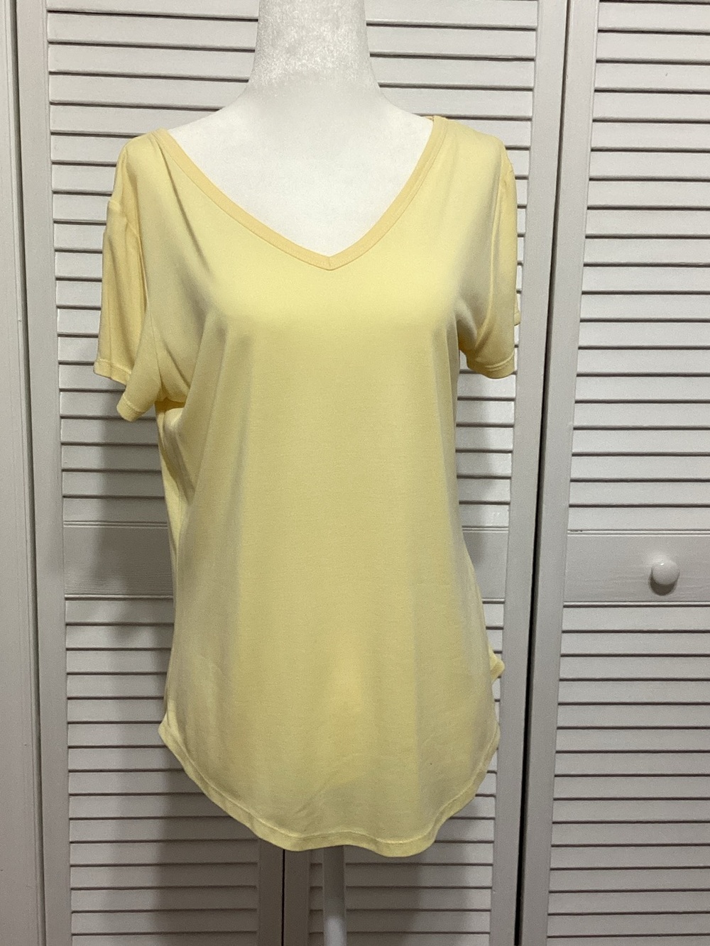 Cato Light Yellow V-Neck Short Sleeve Tee
